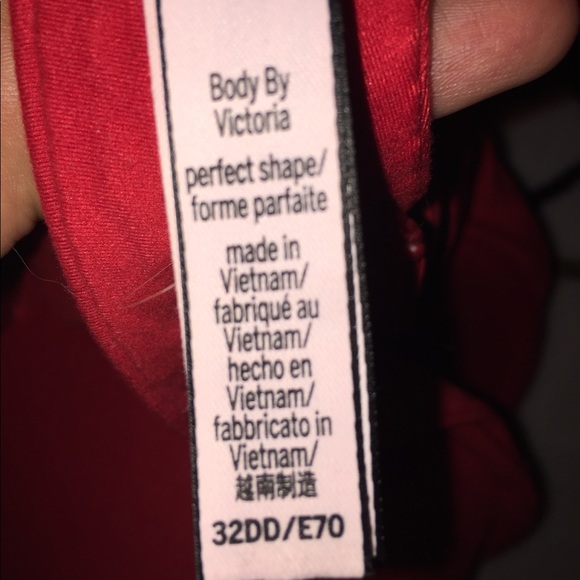 Red Lace Victoria’s Secret Push Up Bra❤️ - Picture 3 of 3
